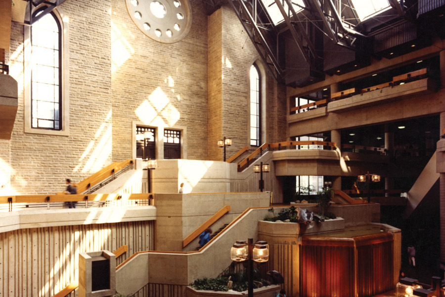 photo Le clocher Saint-Jacques, Montréal 1935-2020