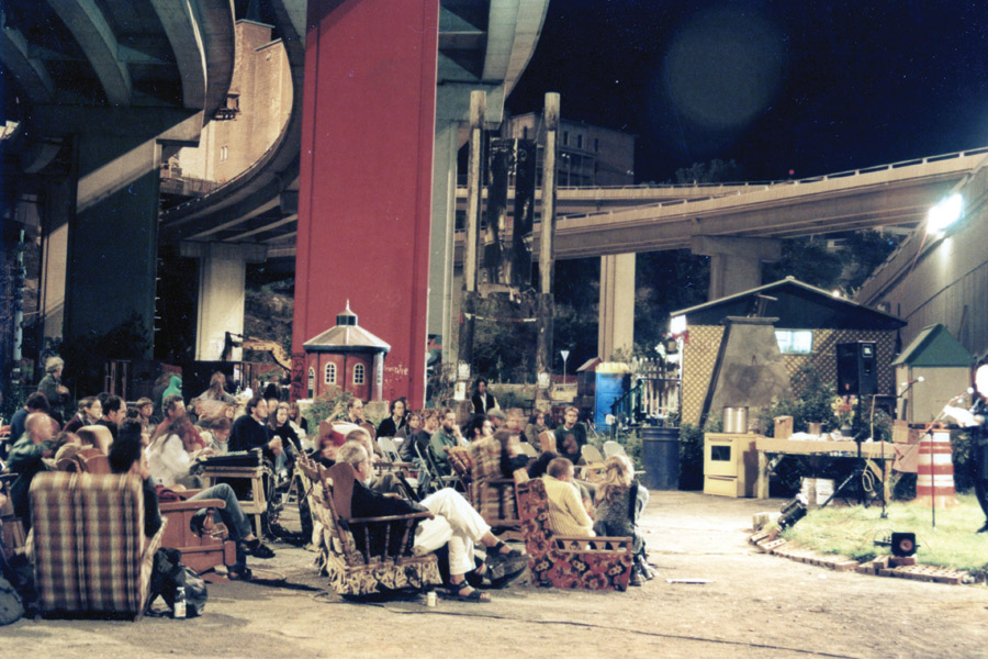 photo 2e Îlot Fleurie : Émergence 2001 Familles